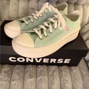 Converse Women's Lift mint green Embroidered Canvas Sneakers